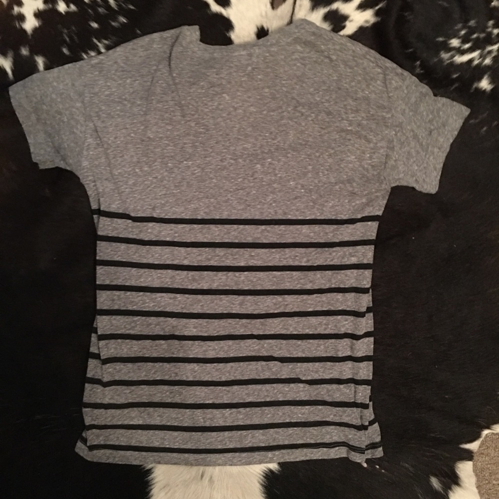 UO striped vneck tee - Picture 2 of 3